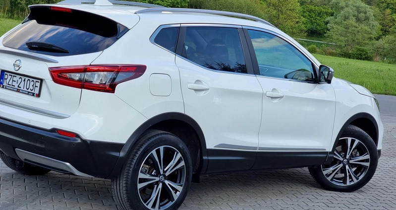 Nissan Qashqai cena 84300 przebieg: 37100, rok produkcji 2017 z Oświęcim małe 781